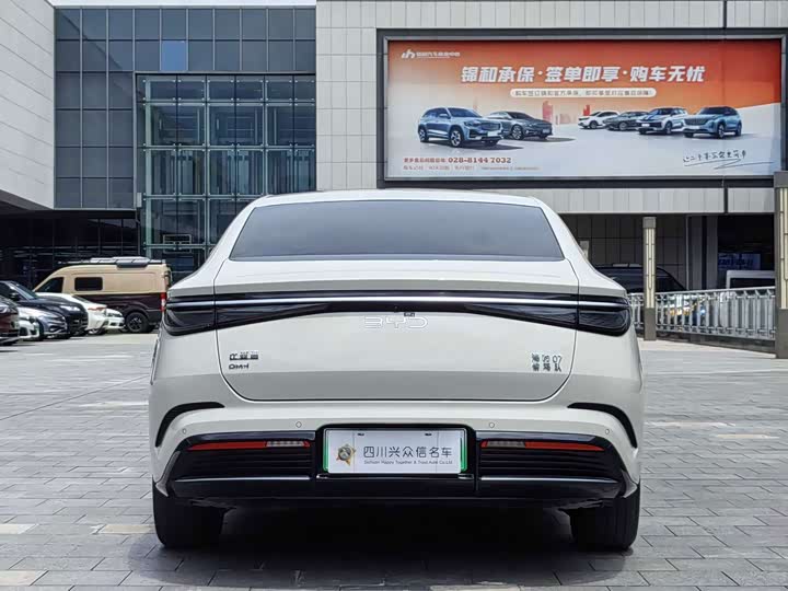 BYD Seal 07 DM-i Hybrid, 2024 — фото 6 из 9