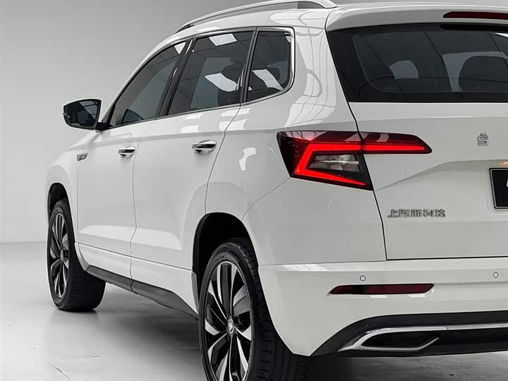 Skoda Karoq, 2021 — фото 7 из 9