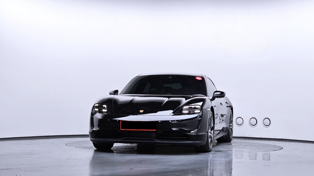 Porsche Taycan, 2022 — фото 3 из 12