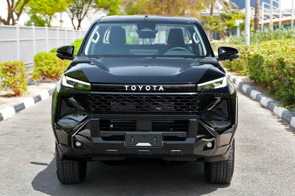 Toyota Hilux, 2026 — фото 2 из 10
