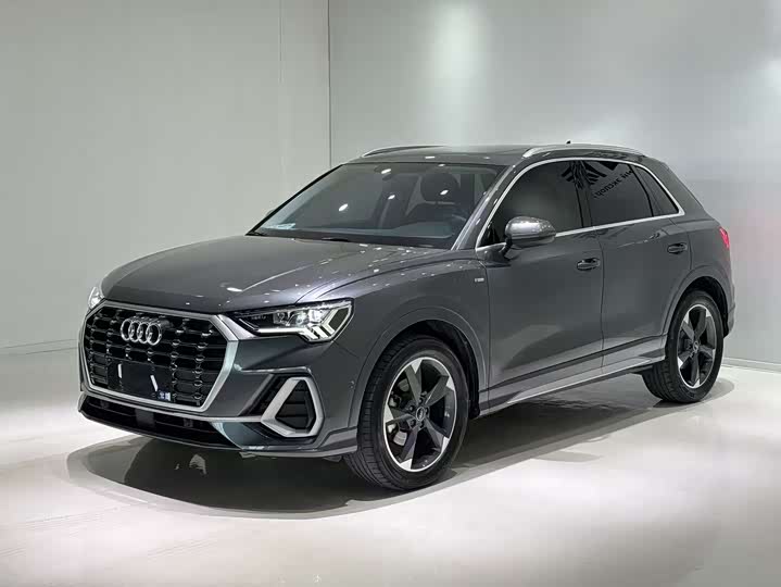 Audi Q3, 2022 — купить в Санкт-Петербурге под ключ