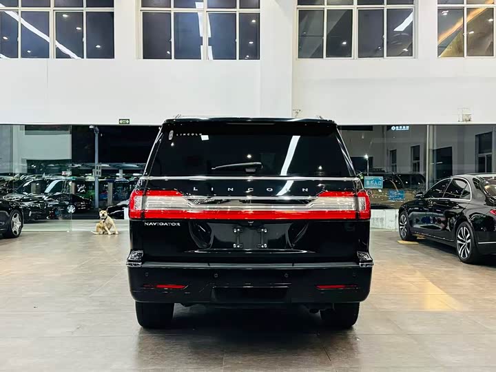 Lincoln Navigator, 2021 — фото 5 из 9