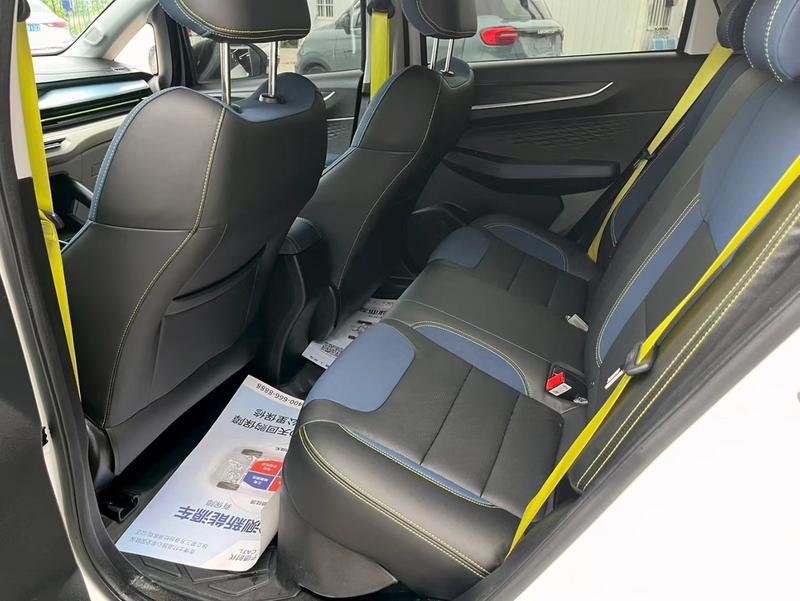 Geely Geometry EX3, 2021 — фото 9 из 10