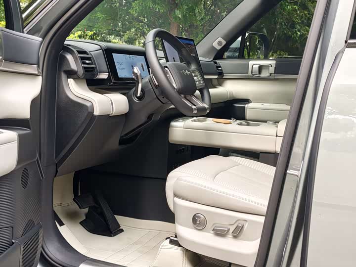 BYD FangChengBao Titanium 7 (Tai 7), 2025 — фото 4 из 9