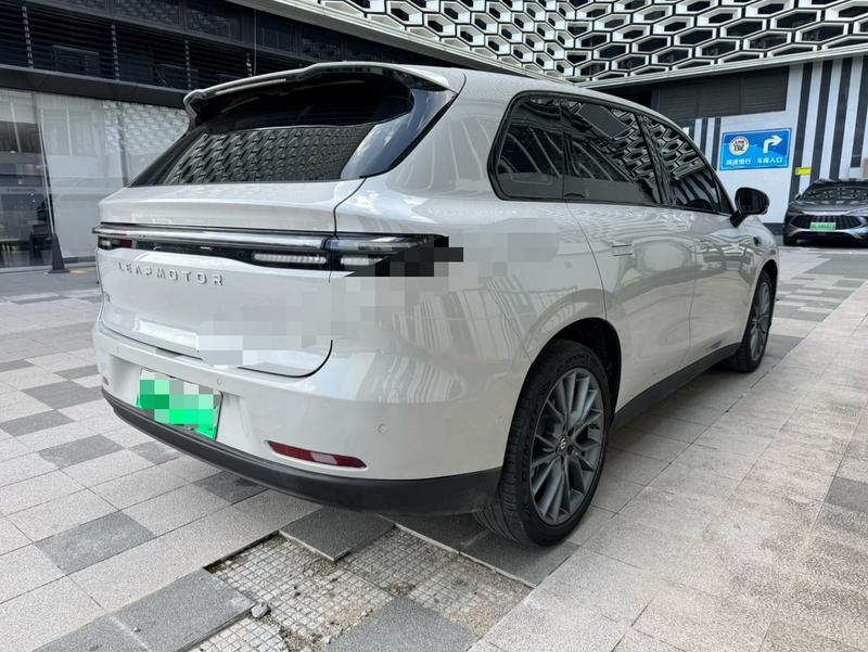 Leapmotor C10, 2024 — фото 7 из 12
