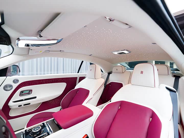 Rolls-Royce Spectre, 2026 — фото 6 из 9