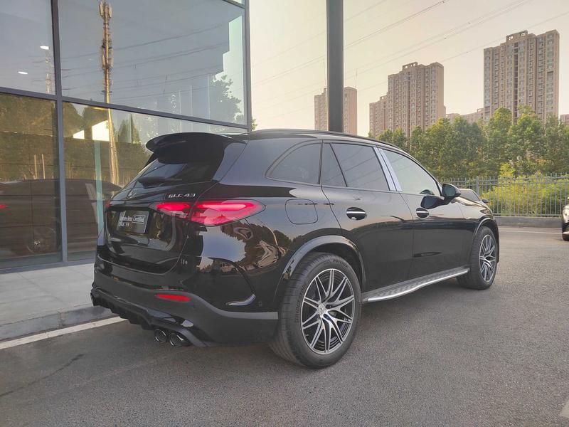 Mercedes-Benz GLC-Class AMG, 2025 — фото 5 из 10