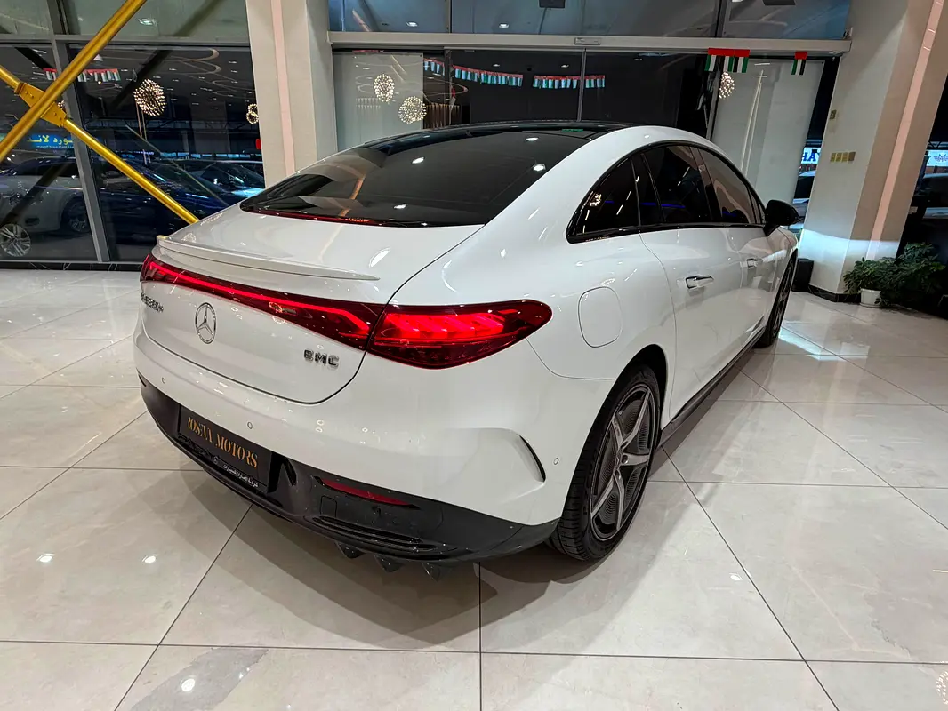 Mercedes-Benz EQE, 2023 — фото 6 из 10