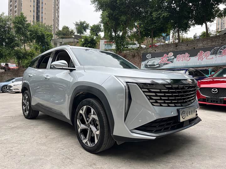 Geely Atlas L, 2022 — фото 3 из 9