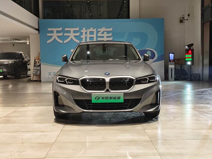 BMW i3, 2022 — фото 2 из 9