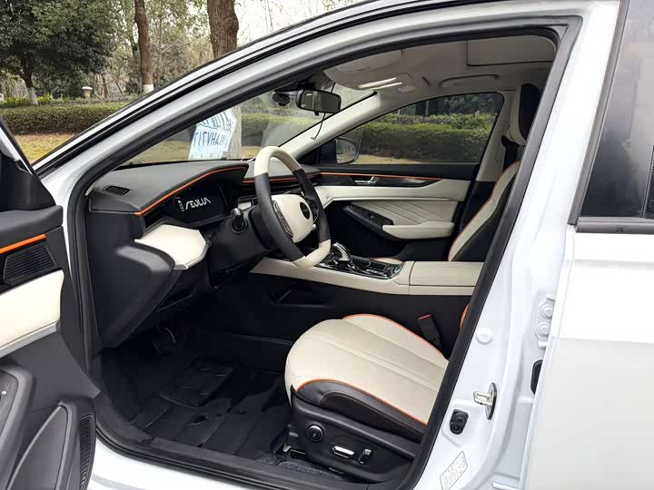 Dongfeng Aeolus Yixuan Max, 2023 — фото 4 из 9