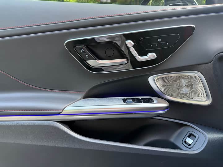 Mercedes-Benz CLE-Class AMG, 2026 — фото 8 из 9