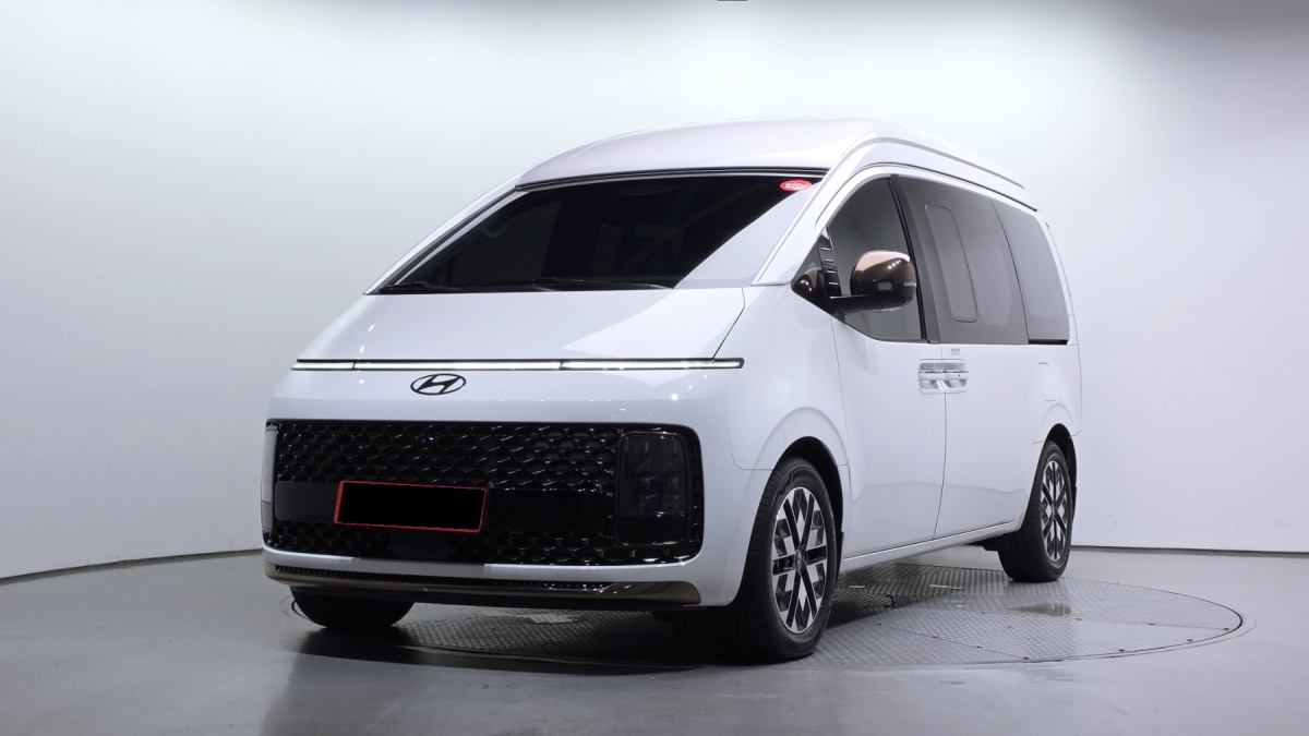 Hyundai Staria, 2024 — купить в Москве под ключ