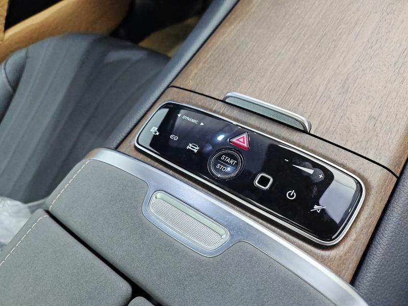 Mercedes-Benz EQS, 2025 — фото 11 из 12