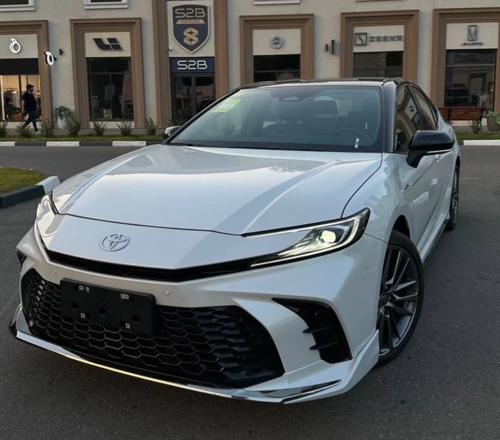 Toyota Camry, 2026