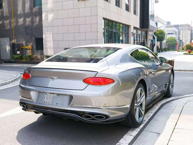 Bentley Continental GT, 2023 — фото 6 из 11