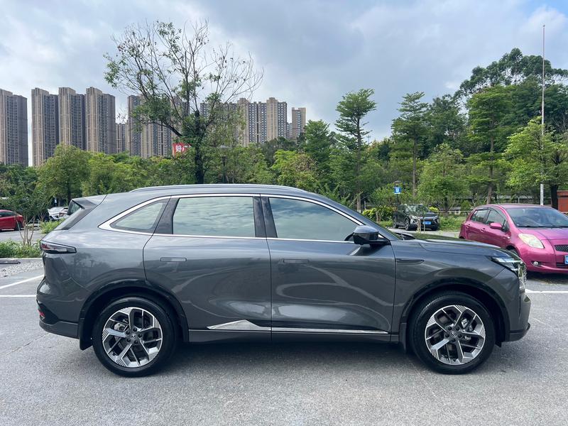 Changan CS75 Plus, 2024 — фото 8 из 12