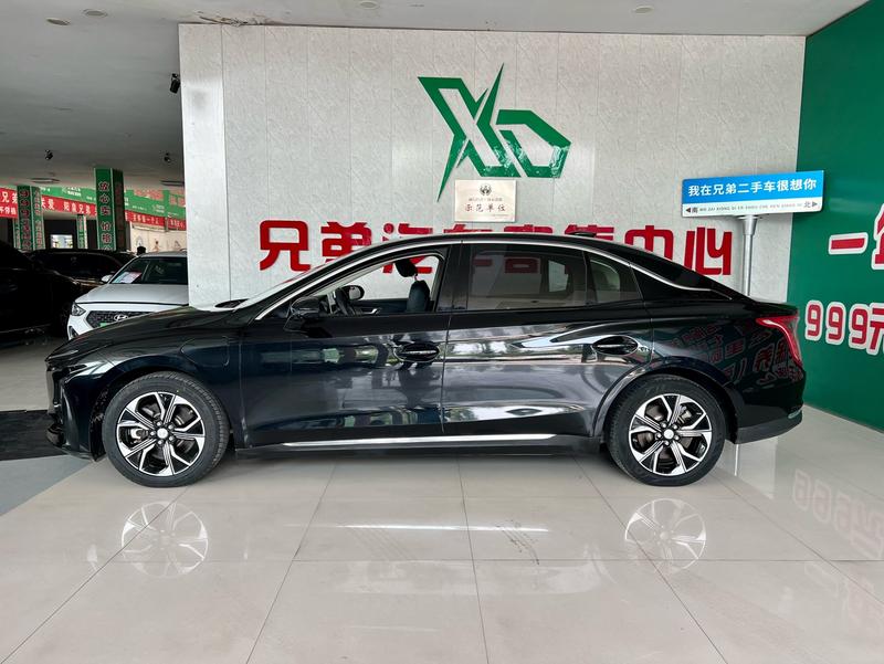 Hongqi E-QM5, 2022 — фото 4 из 12