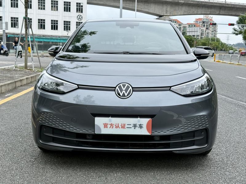 Volkswagen ID.3, 2023 — фото 2 из 9