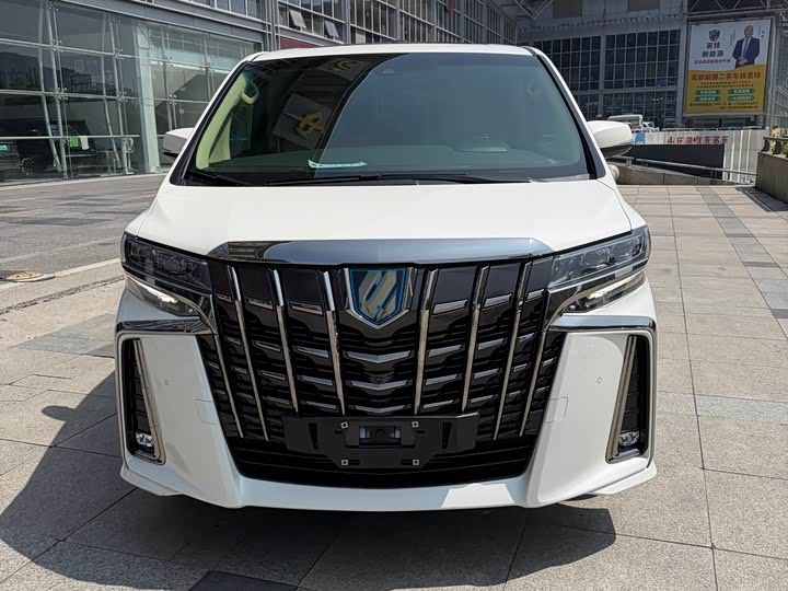 Toyota Alphard, 2023 — купить в Самаре под ключ