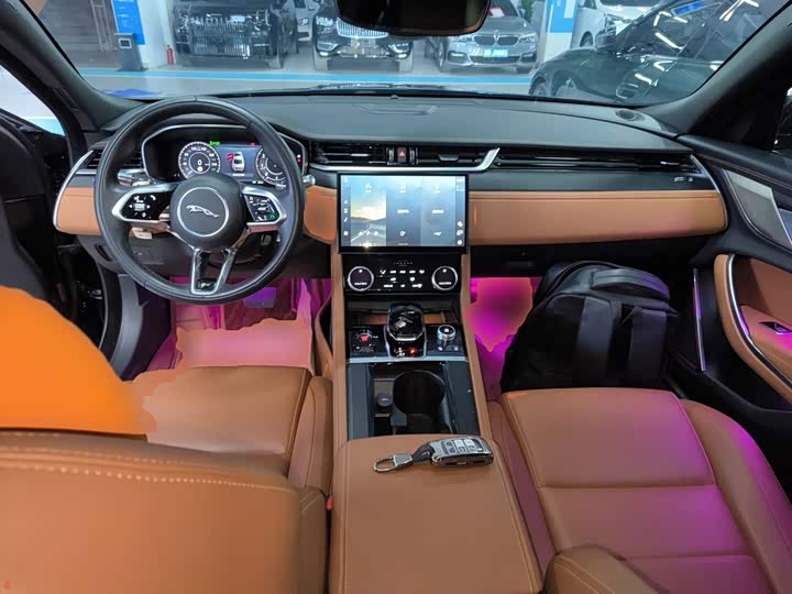 Jaguar XF L, 2022 — фото 6 из 9