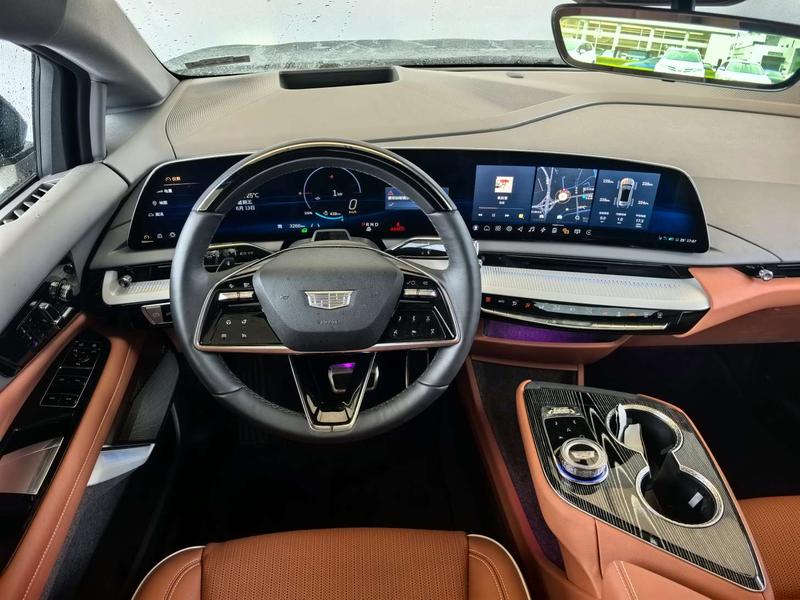 Cadillac Optiq, 2024 — фото 6 из 10
