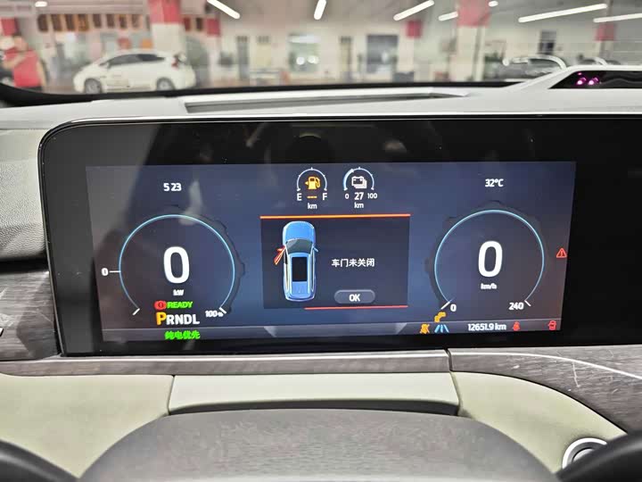 Ford Equator Hybrid, 2025 — фото 8 из 9