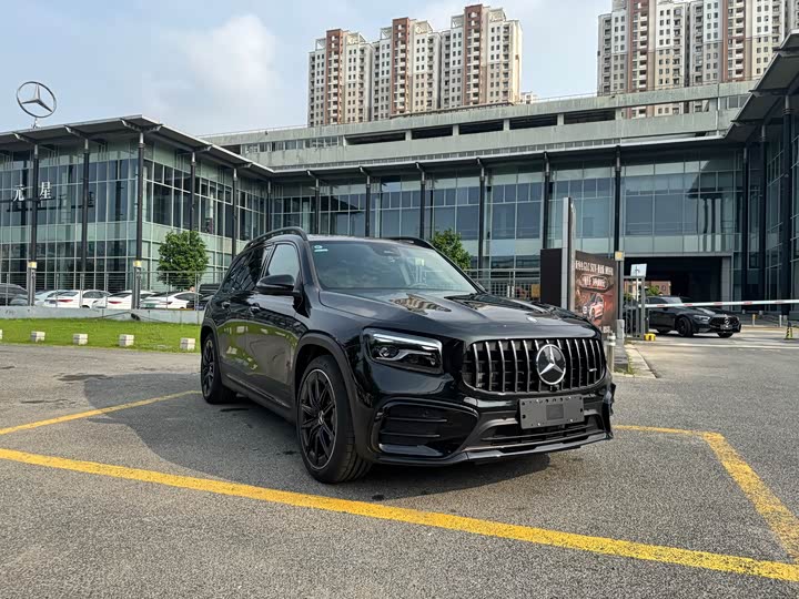 Mercedes-Benz GLB-Class AMG, 2026 — фото 4 из 9