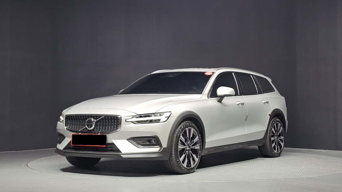 Volvo V60, 2024 — купить в Самаре под ключ