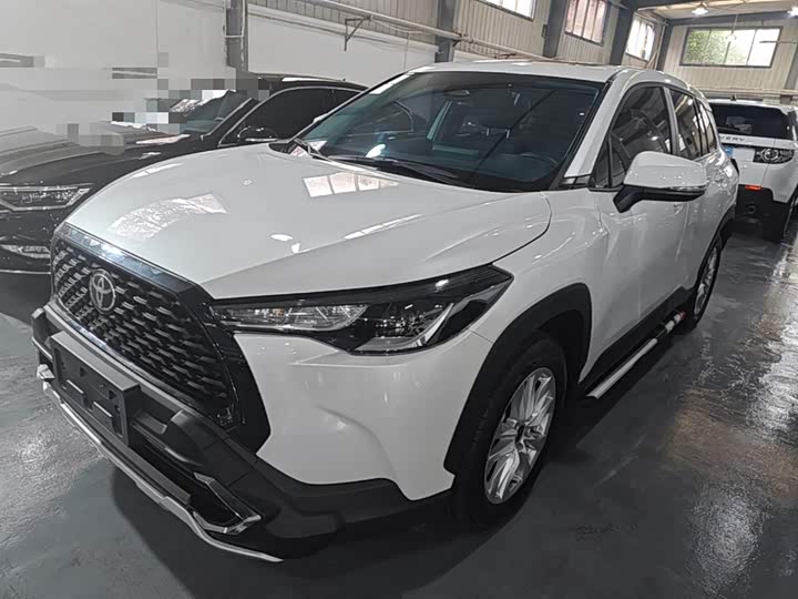 Toyota Corolla Cross, 2024 — фото 2 из 9