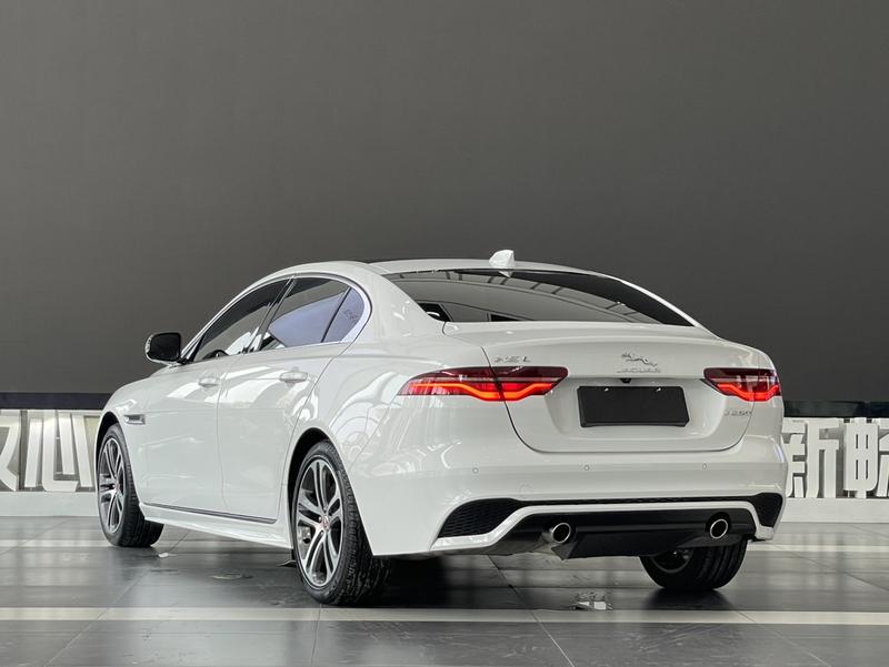 Jaguar XE L, 2022 — фото 4 из 12