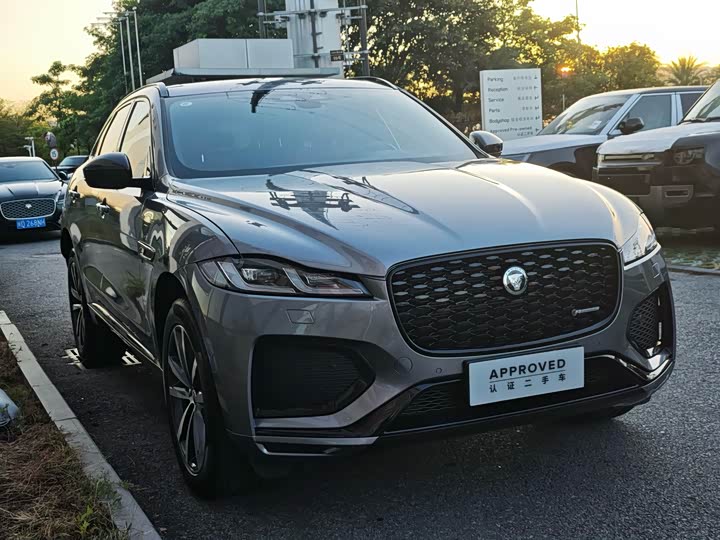 Jaguar F-Pace, 2023 — фото 3 из 9