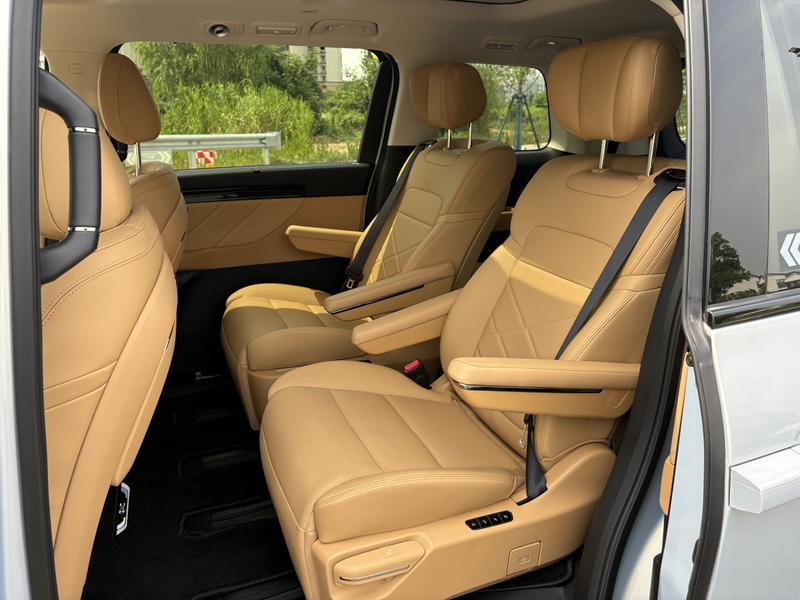 GAC Trumpchi E8, 2024 — фото 11 из 12