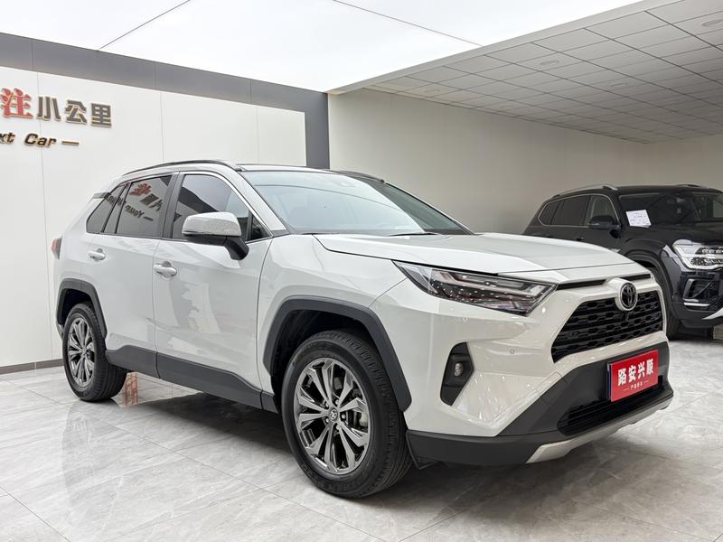 Toyota RAV4, 2024 — фото 3 из 12