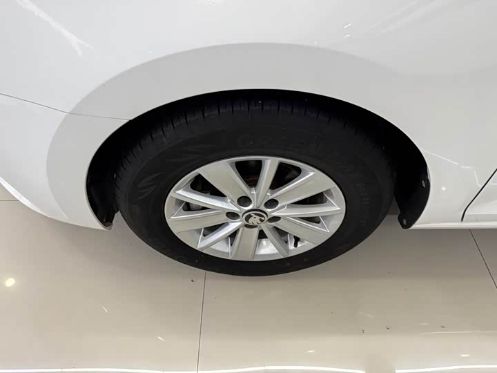 Skoda Rapid, 2022 — фото 4 из 9