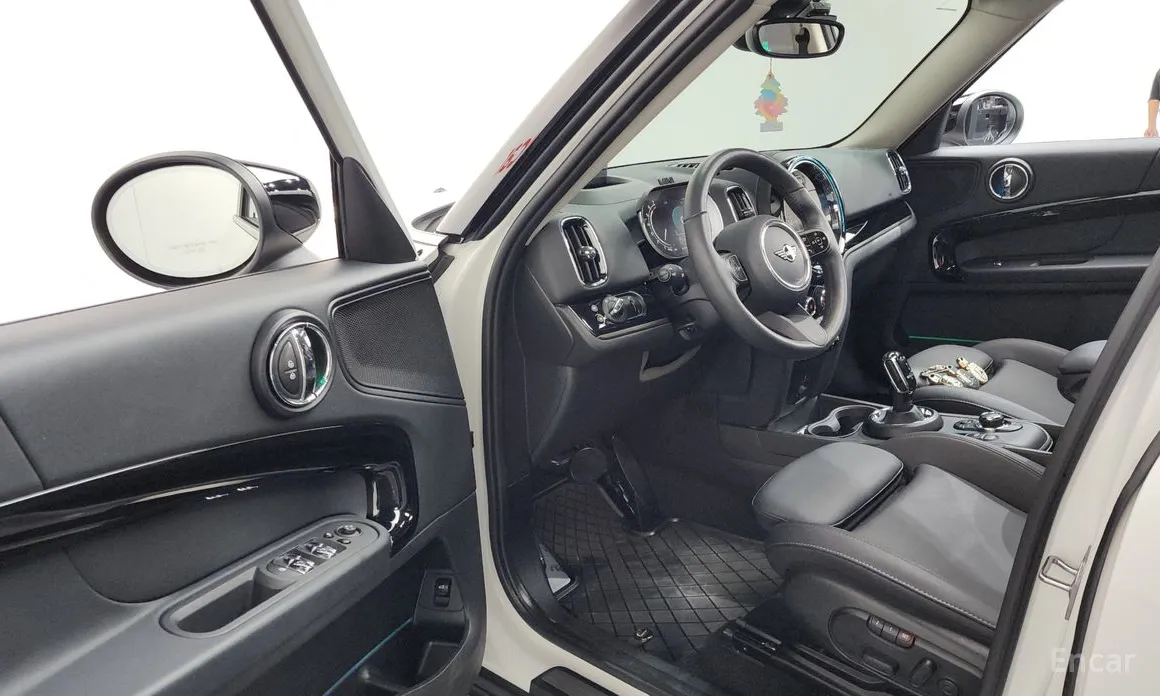 Mini Countryman, 2023 — фото 10 из 12