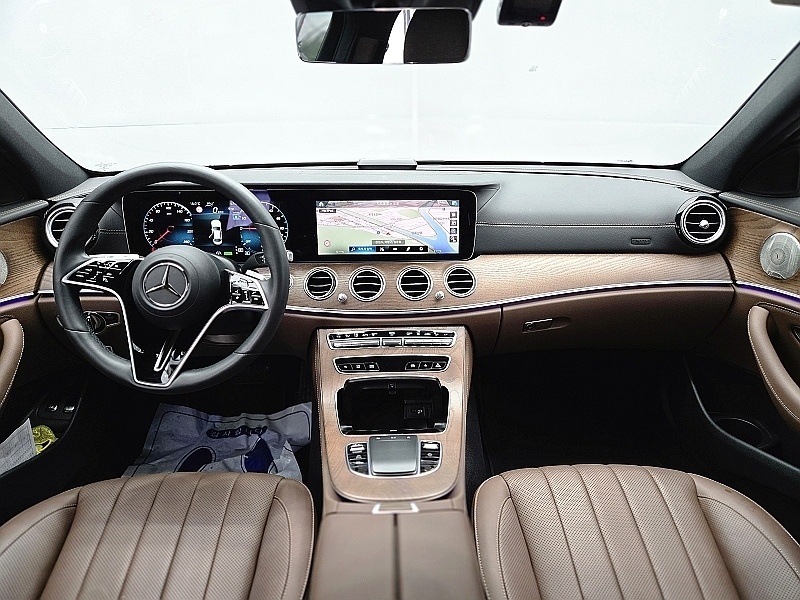 Mercedes-Benz E-Class, 2022 — фото 7 из 12