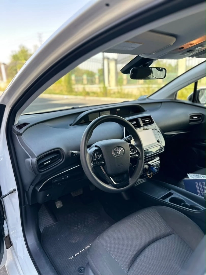 Toyota Prius, 2021 — фото 7 из 8