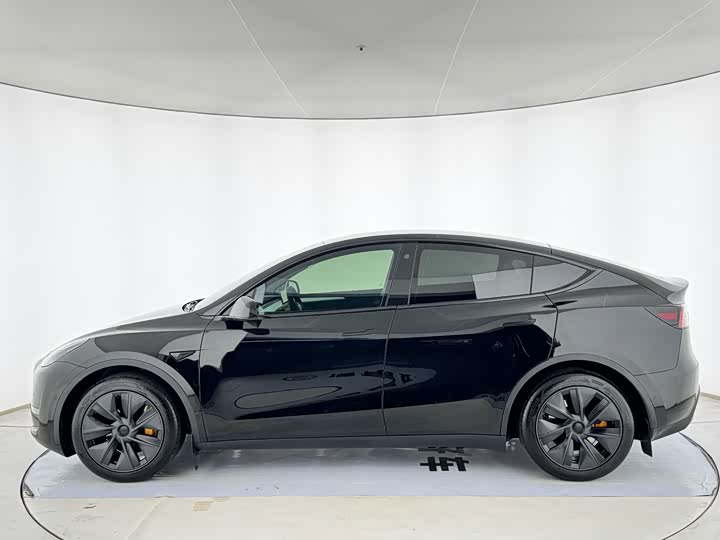 Tesla Model Y, 2022 — фото 4 из 9