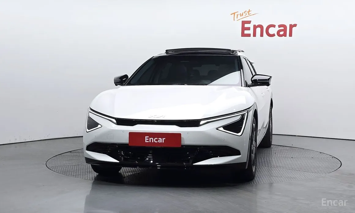 Kia EV6, 2024 — фото 3 из 12