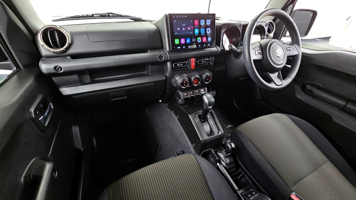 Suzuki Jimny, 2023 — фото 6 из 12
