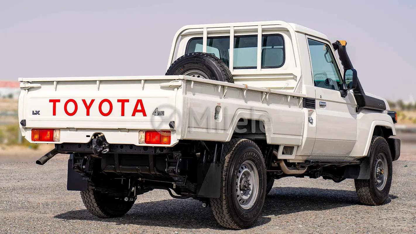 Toyota Land Cruiser 70 Series, 2026 — фото 9 из 10