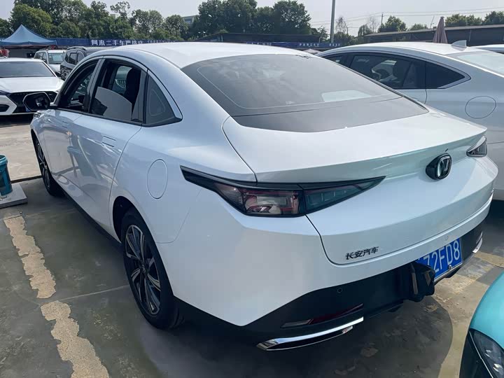 Changan Eado Plus, 2024 — фото 7 из 9