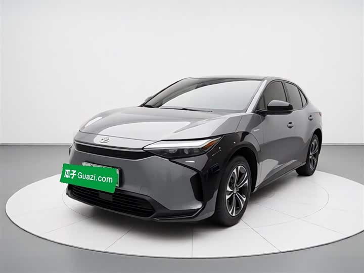 Toyota bZ4X, 2022 — фото 2 из 9