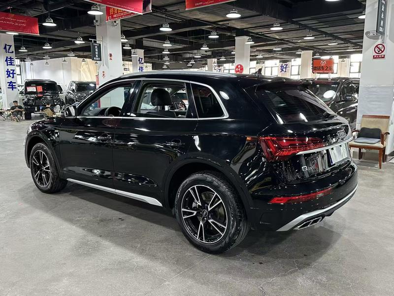 Audi Q5L, 2023 — фото 4 из 12