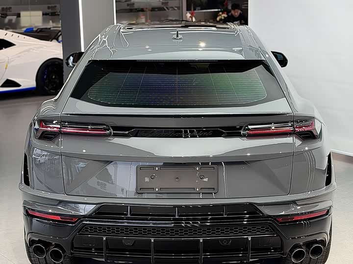 Lamborghini Urus, 2023 — фото 3 из 9