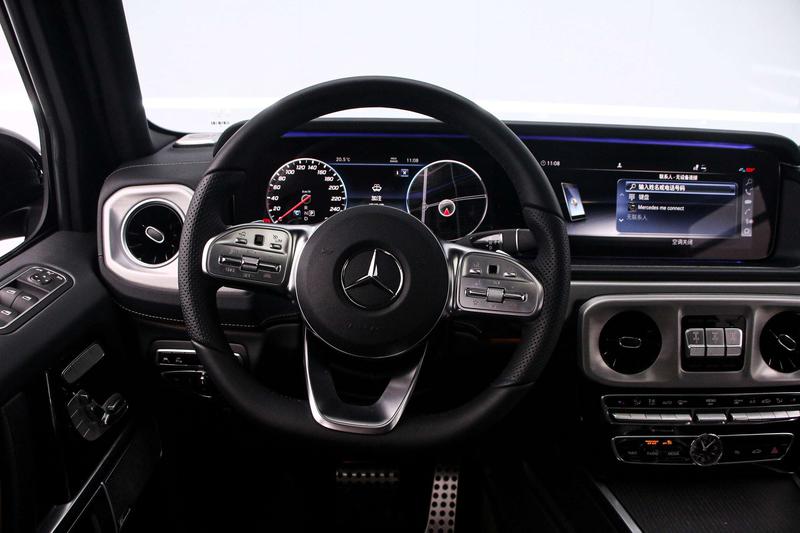 Mercedes-Benz G-Class, 2023 — фото 8 из 12