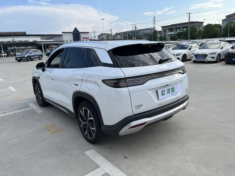 BYD Song L DM-i Hybrid, 2025 — фото 3 из 12