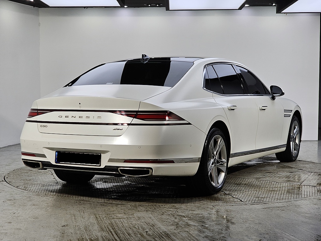 Genesis G90, 2023 — фото 2 из 12