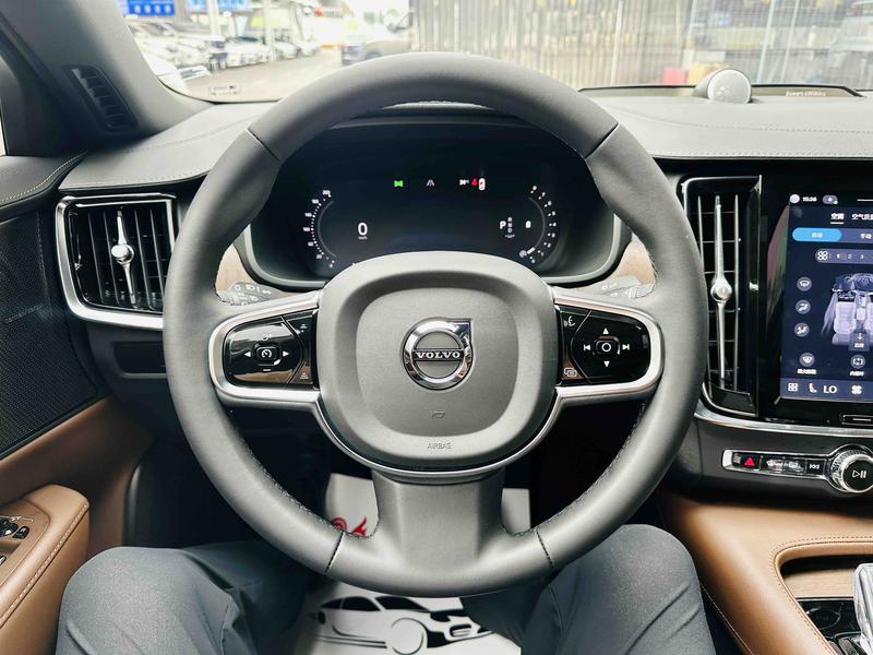 Volvo S90, 2023 — фото 6 из 11